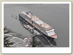 Looking down on the islet with the ships
