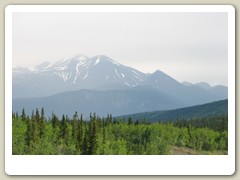 On the road through the mountains