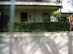 houses-03.jpg (70864 bytes)