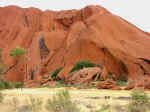 uluru-base-38.jpg (77154 bytes)