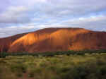 uluru-sunset-03.jpg (42641 bytes)