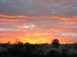 uluru-sunset-17.jpg (40367 bytes)