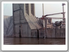 Cruising down the Yangtze River