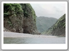 Cruising down the Yangtze River