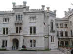 castle04.JPG (69031 bytes)
