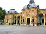 mirogoj09.JPG (81956 bytes)