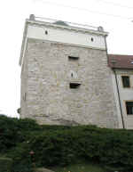 upper town01.JPG (71663 bytes)