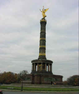 Pb250009.jpg (35819 bytes)