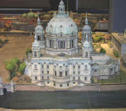 Pb260016.jpg (68617 bytes)