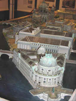 Pb260019.jpg (61137 bytes)