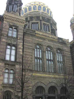 Pb260023.jpg (53112 bytes)