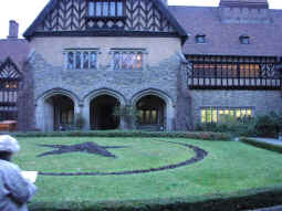 Pb270065.jpg (71435 bytes)