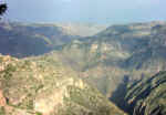 canyon08.jpg (69529 bytes)