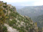 hike02.jpg (71456 bytes)