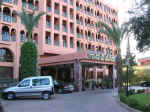 hotel01.jpg (102183 bytes)