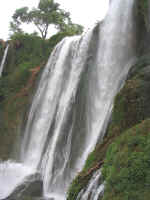 waterfall19.jpg (71006 bytes)