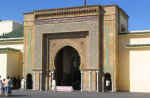 palace02.jpg (70019 bytes)