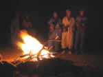 campfire02.jpg (37882 bytes)