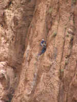 todra gorge03.jpg (94489 bytes)