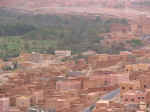 todra valley06.jpg (72512 bytes)