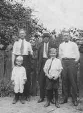 walter-boys.jpg (23551 bytes)